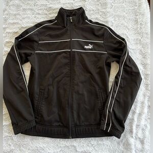 VTG PUMA Men's Black Windbreaker with White Accents
